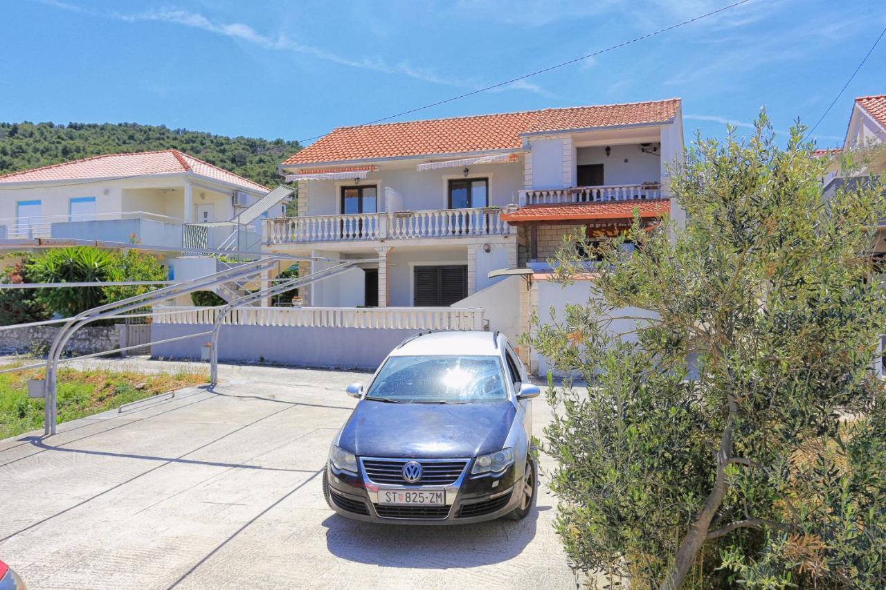 Apartments By The Sea Slatine, Ciovo - 16131 Exteriér fotografie