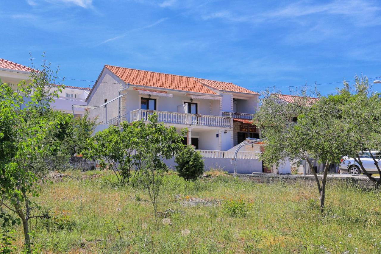 Apartments By The Sea Slatine, Ciovo - 16131 Exteriér fotografie